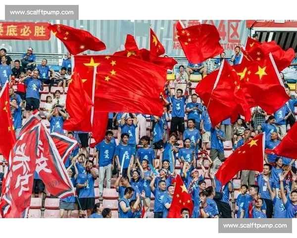 球迷现场反应！他们的呐喊声也是一道风景线！